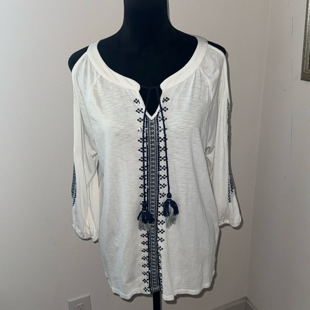 Chico’s embroider split collar cold shoulder tassels Bohemian white top blouse L